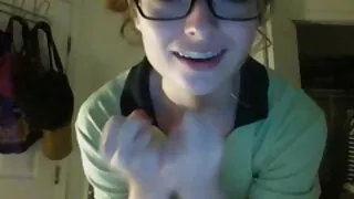 Pink milf Akari víde ...