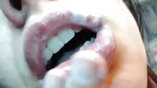 A sensual ruiva Meli ...