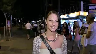 A deliciosa gata Ari ...