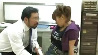 Livrando-se do sutiã ...