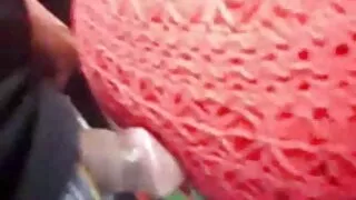 Garota gemendo tem a ...
