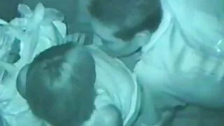 Usando um brinquedo  ...
