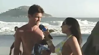 Gata sexy dá a seu e ...